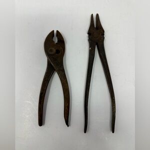 Vintage 1950’s SET OF 2 Pliers Regular and Linesman Pliers O2